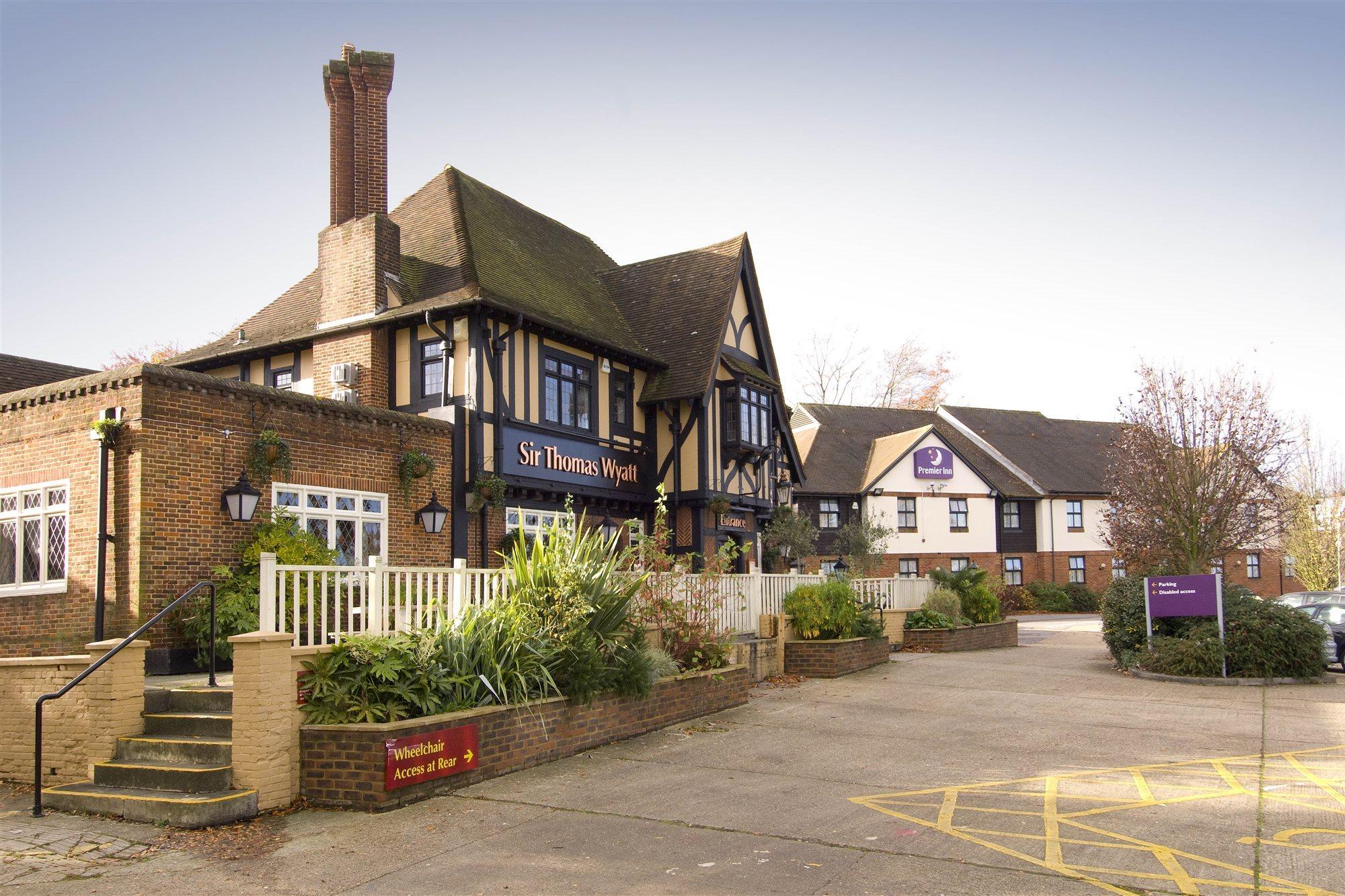 Premier Inn メードストン エクステリア 写真