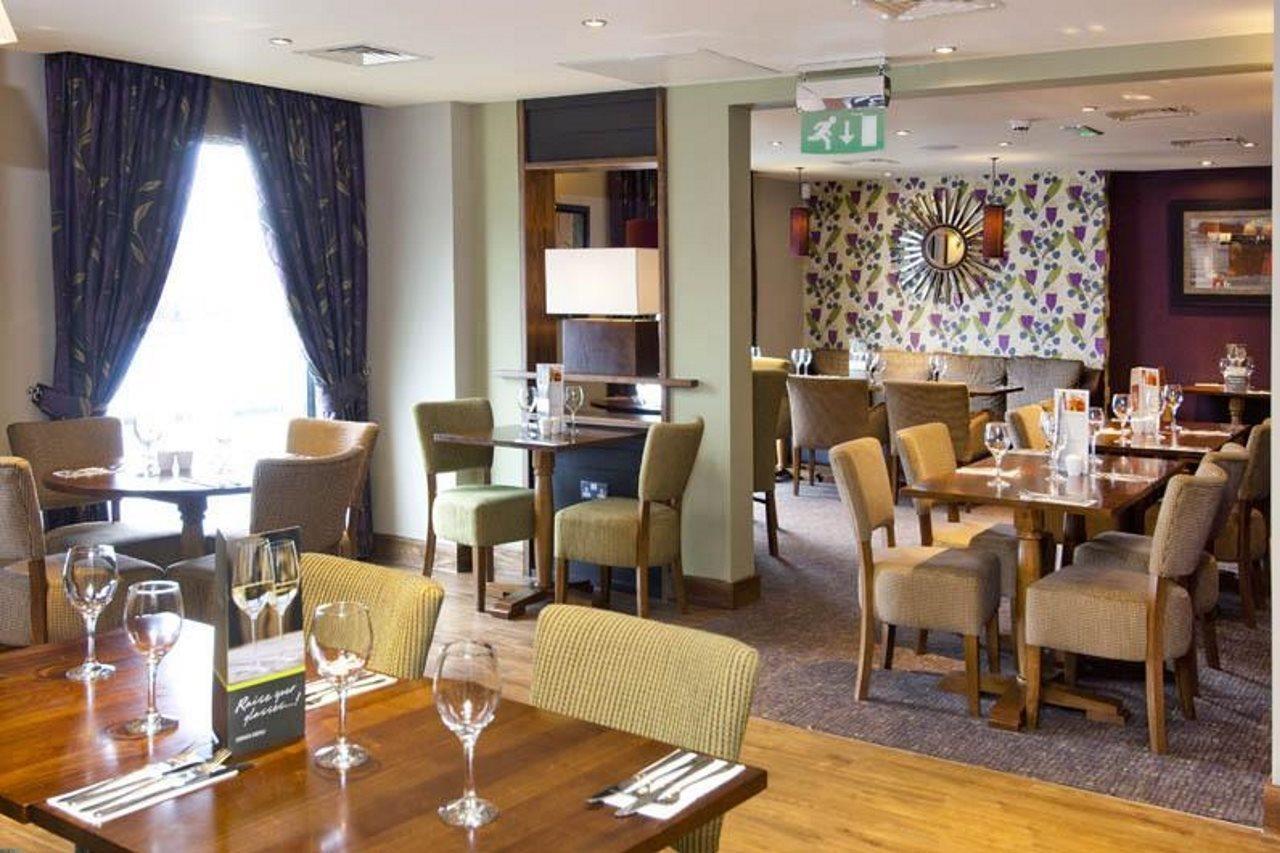 Premier Inn メードストン エクステリア 写真