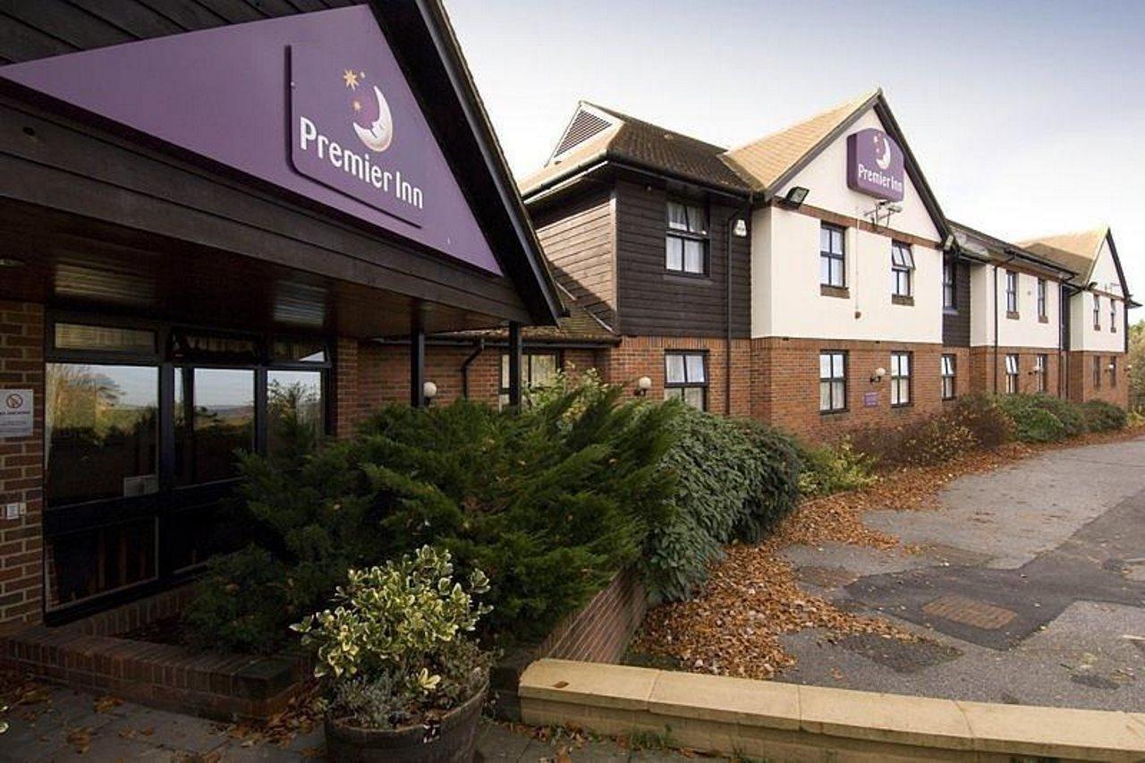 Premier Inn メードストン エクステリア 写真